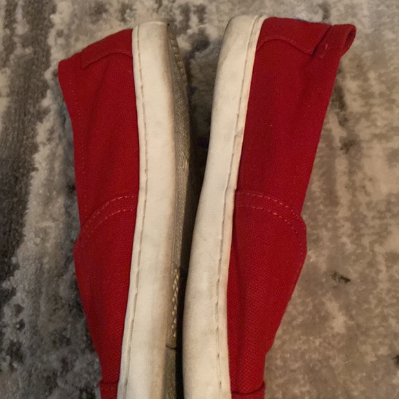 TOMS - Picture 2 of 2